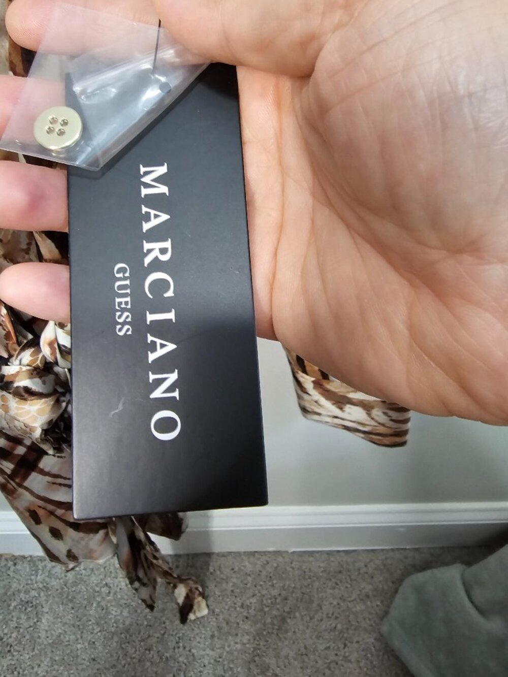 Marciano Guess Animal Print Wrap Shirt Dress NWT Size M Retail $178 - Picture 8 of 11
